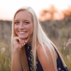 Meet your Posher, Emma